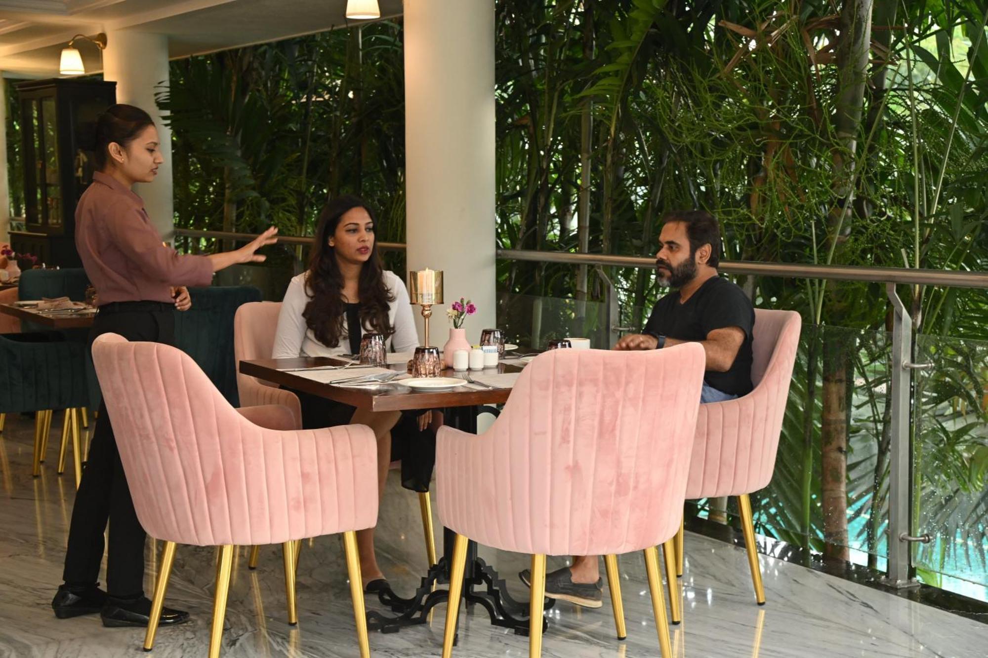 Nambiar Club Bellezea Hotel Kammasandra Luaran gambar